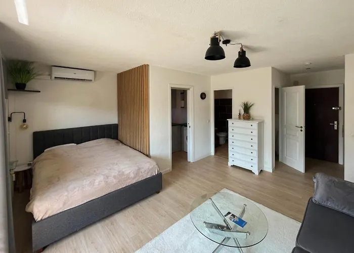 Cozy In - Ac-self Check-in *