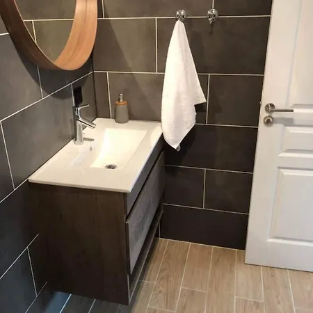 Cozy In - Ac-self Check-in كان